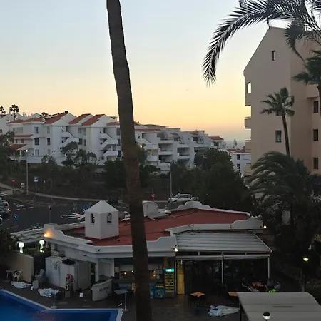 With Pool View - Castle Harbour Cristianos * 洛斯克里斯蒂亚诺斯
