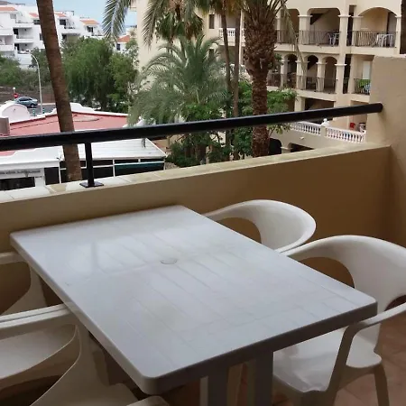 With Pool View - Castle Harbour Cristianos Apartament *